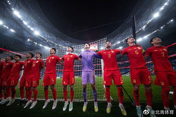 他很清楚现在的局势已经完全被叶辰一个人扳了回去，这时候要是还跟叶辰对着干，那真是厕所里打灯笼，找死。